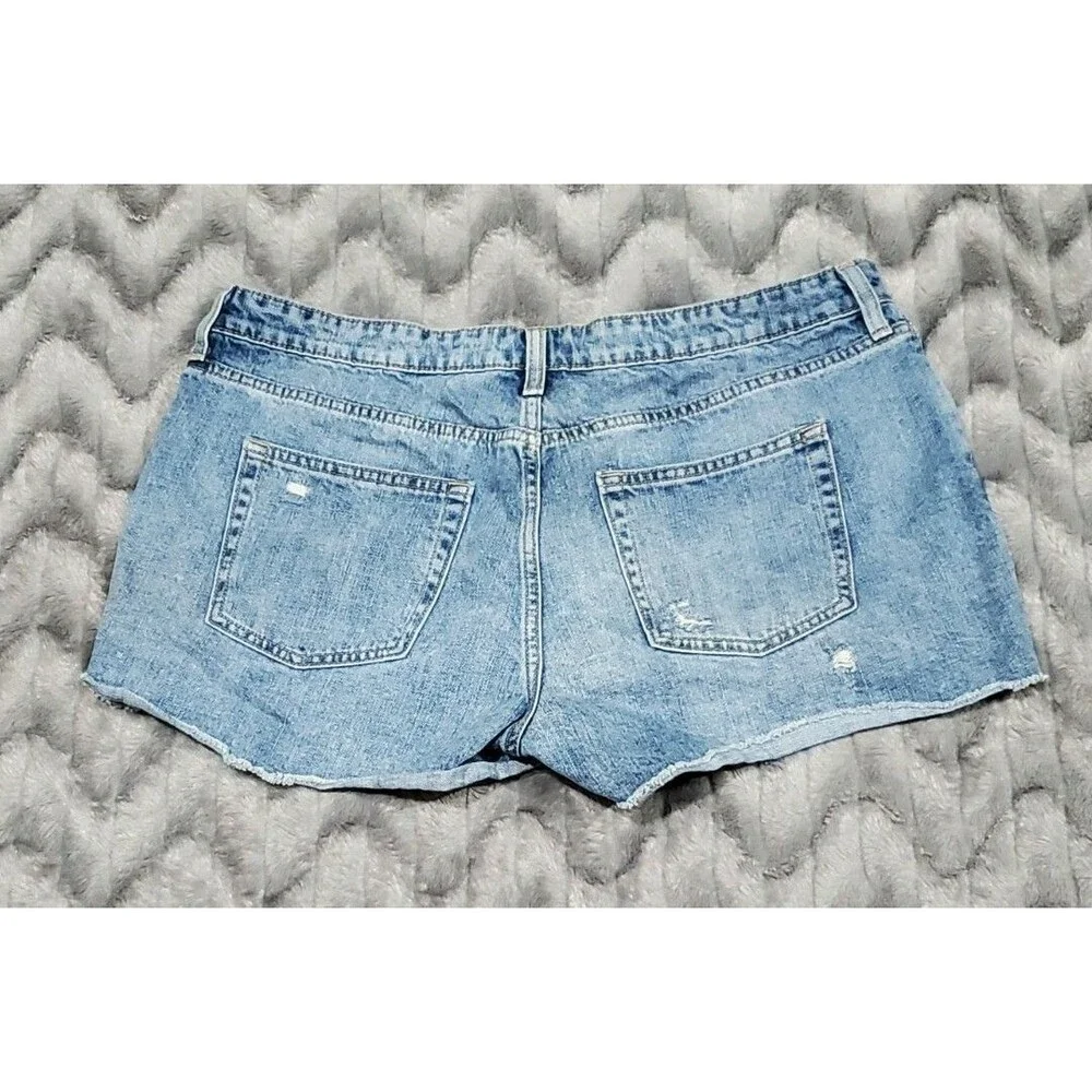 Gap Womens Size 14/32 Sexy Boyfriend Booty Cut Off Distressed Denim Shorts